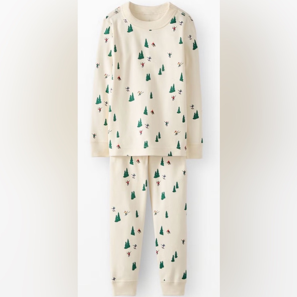 Hanna Andersson Kids Cream Pajamas with Ski/Tree Print